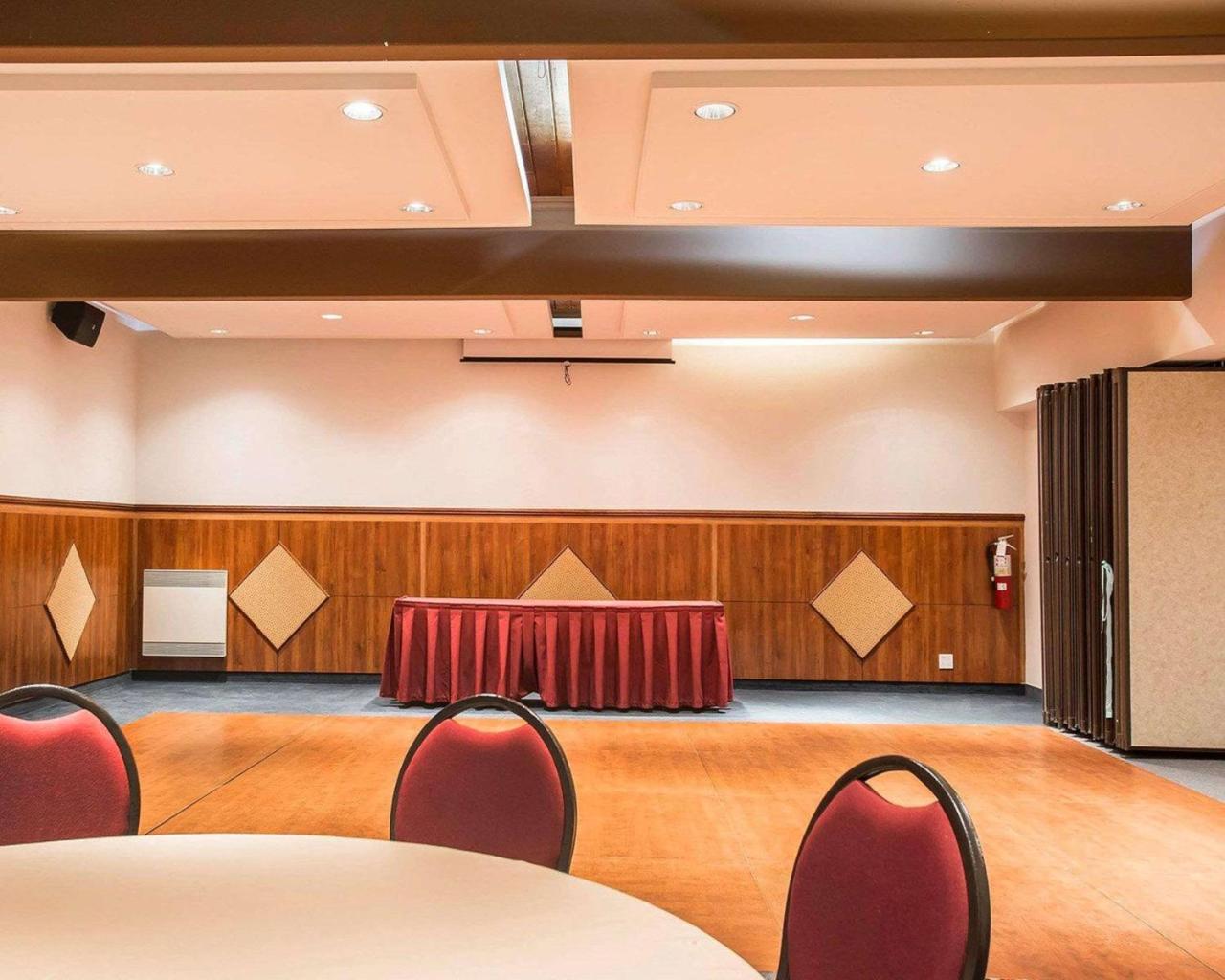 Hotel Danube Bleu Forestville Kültér fotó